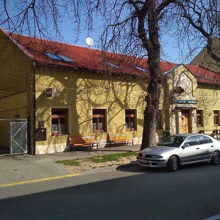 Apartmany Pod Kastany Kvasice 外观 照片